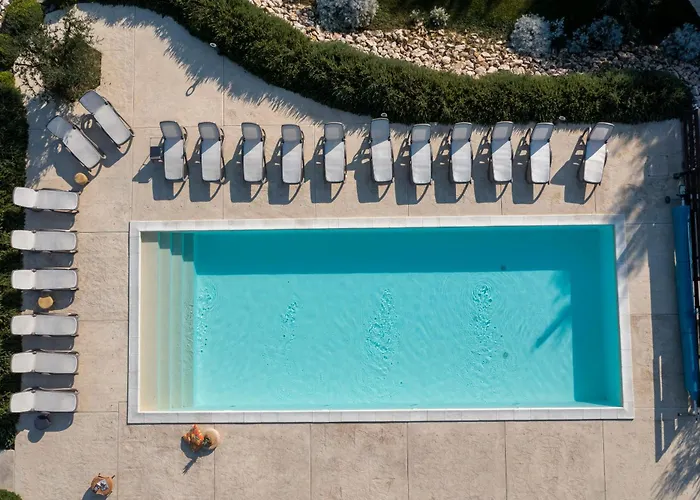 Βίλα Mendula Nin